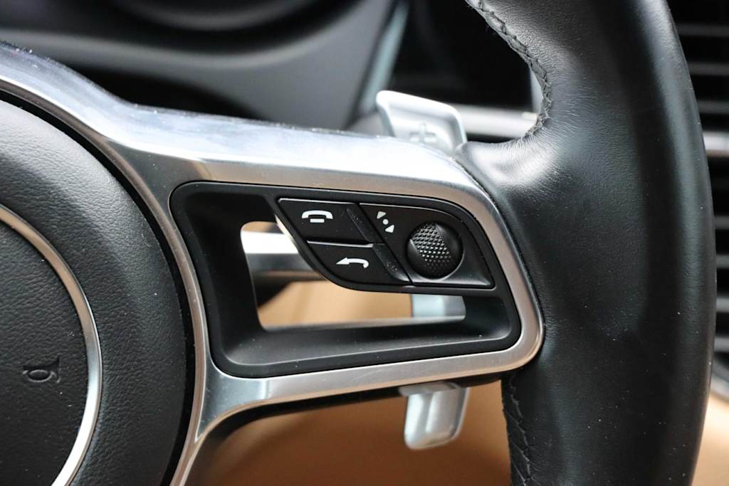 2018 Porsche Macan S 25