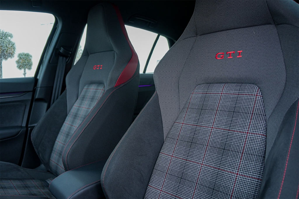 Thumbnail: 2024 Volkswagen Golf - 11