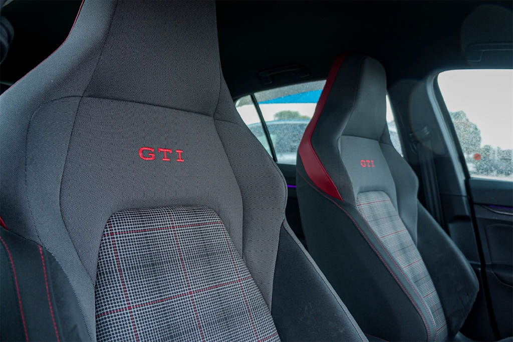 Thumbnail: 2024 Volkswagen Golf - 21