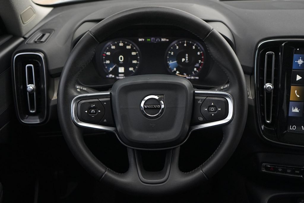 Thumbnail: 2020 Volvo XC40 - 14