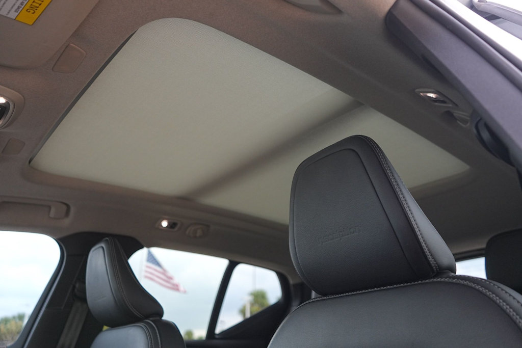 Thumbnail: 2020 Volvo XC40 - 28