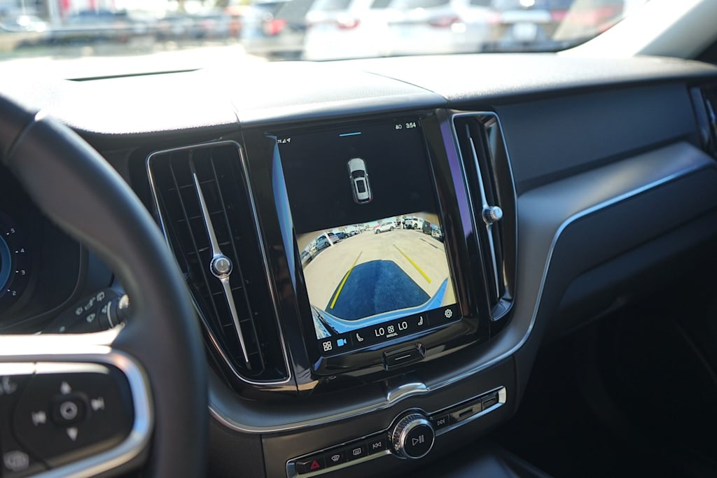 Thumbnail: 2024 Volvo XC60 - 25