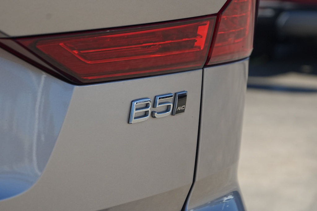 Thumbnail: 2024 Volvo XC60 - 7