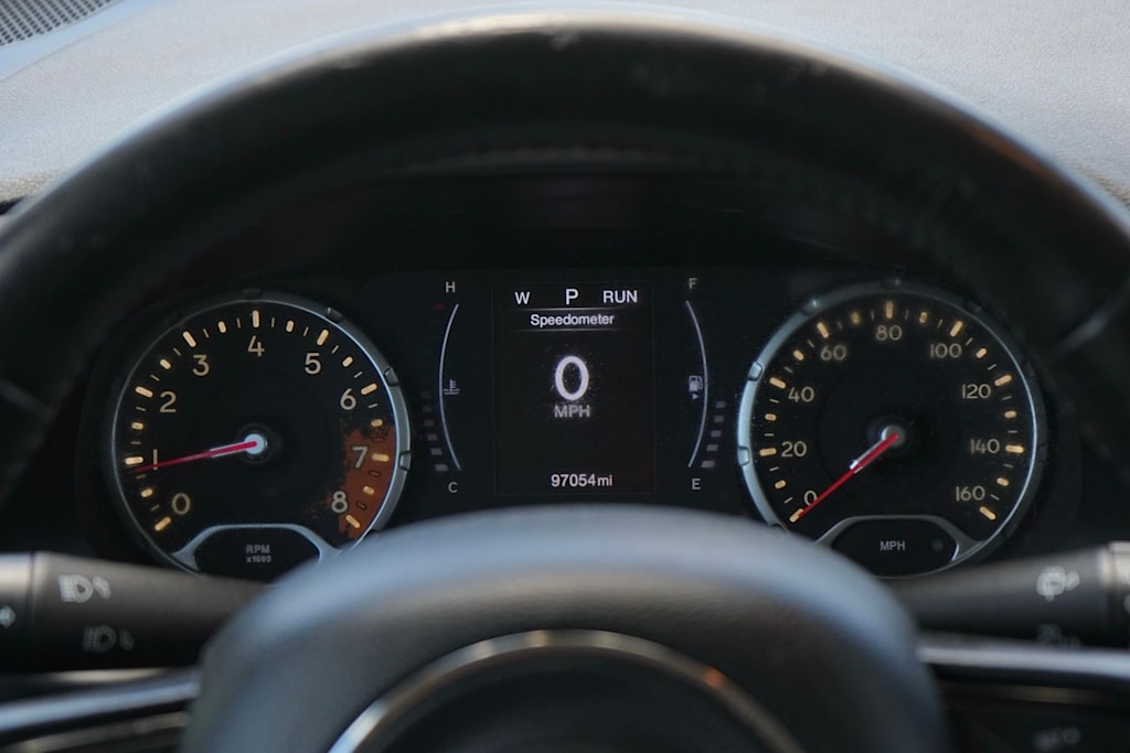 Thumbnail: 2018 Jeep Renegade - 17