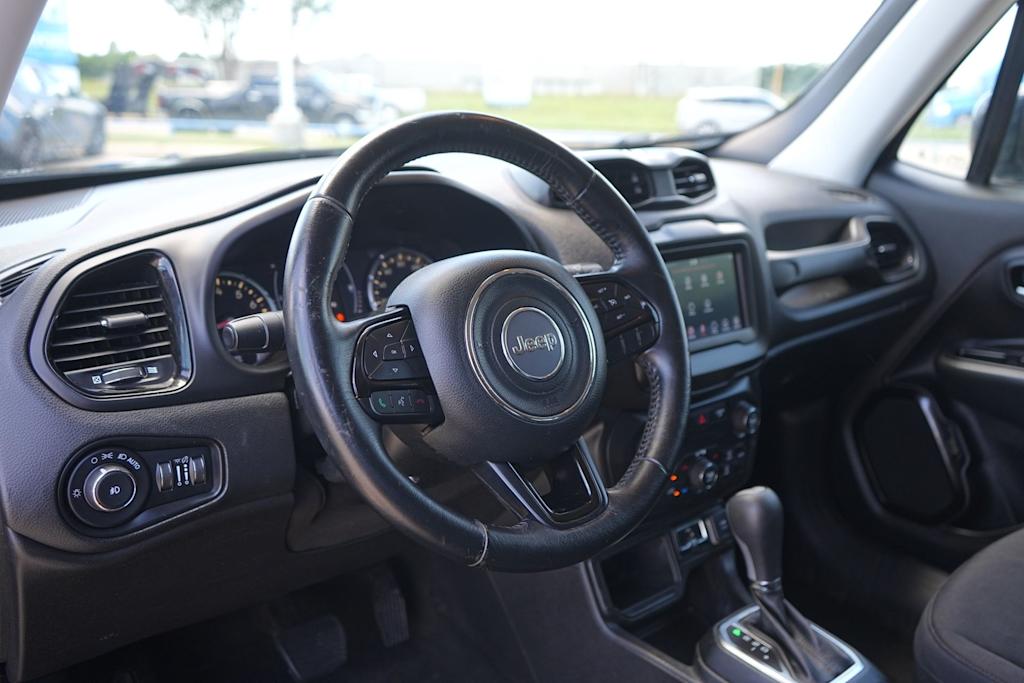 Thumbnail: 2018 Jeep Renegade - 2