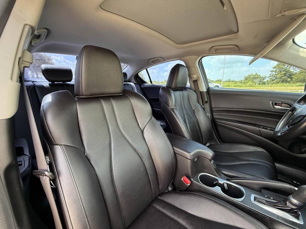 Thumbnail: 2019 Acura ILX - 10