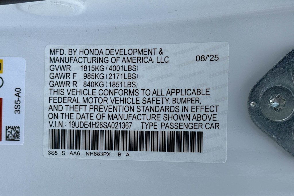 Thumbnail: 2025 Acura Integra - 18