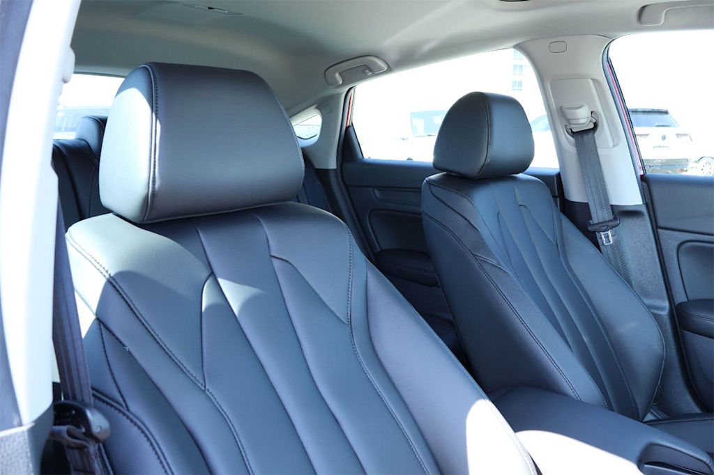 Thumbnail: 2025 Acura Integra - 10