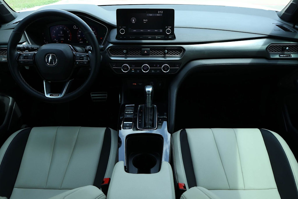 Thumbnail: 2023 Acura Integra - 10