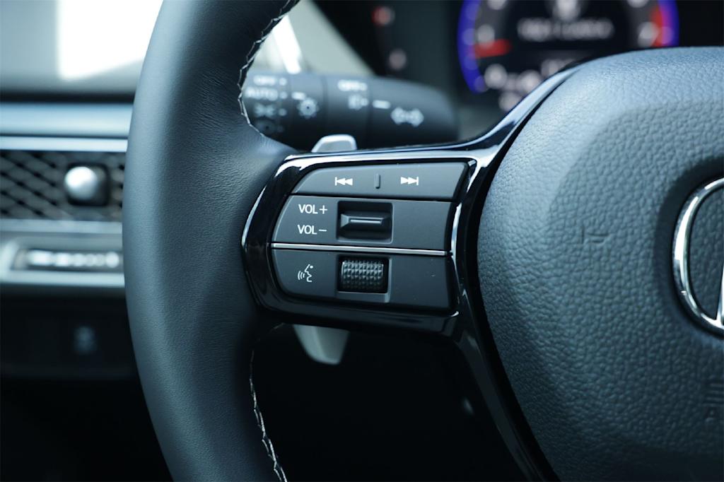 Thumbnail: 2025 Acura Integra - 23