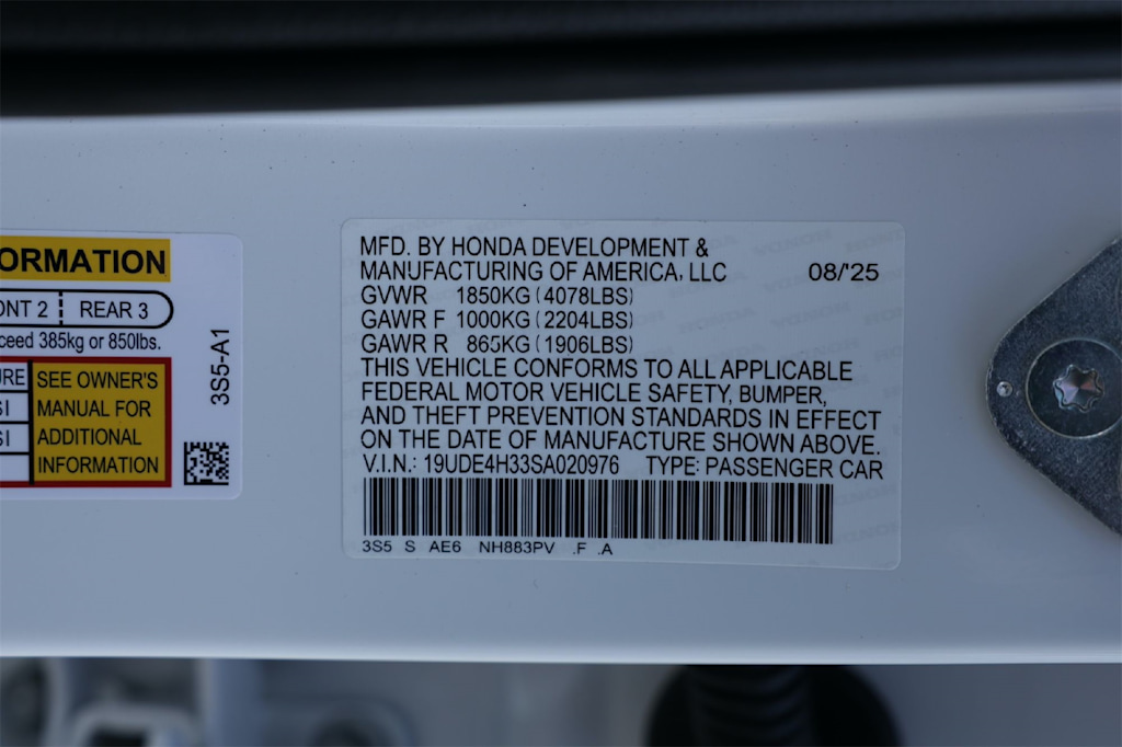 Thumbnail: 2025 Acura Integra - 20