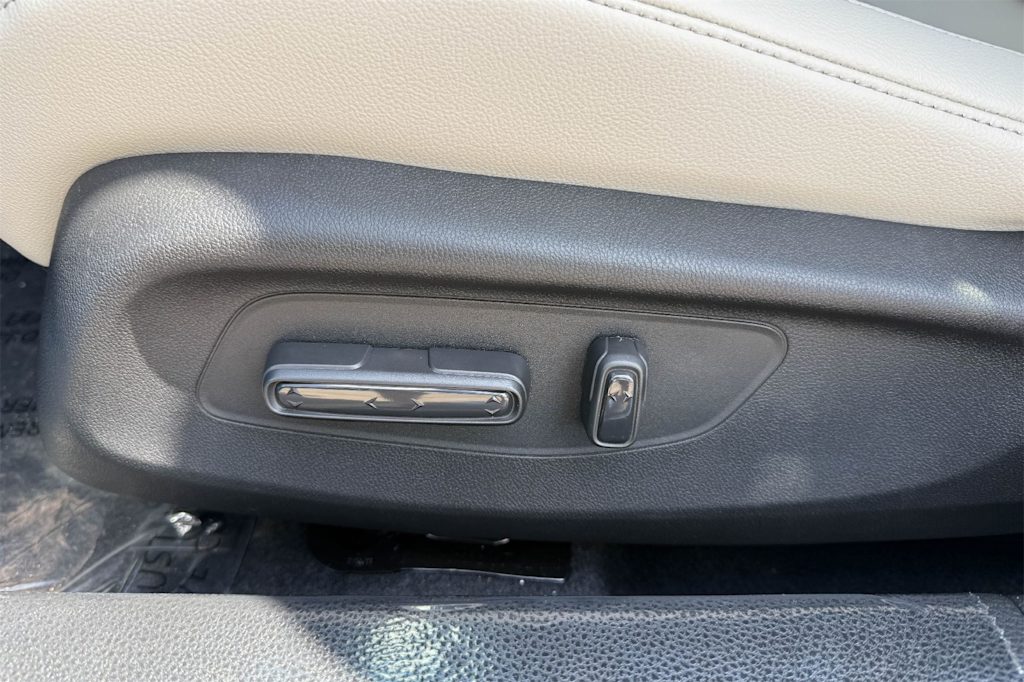 Thumbnail: 2026 Acura Integra - 24