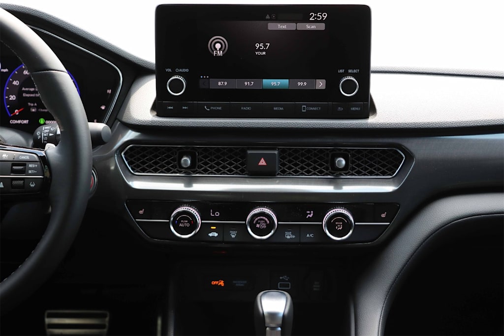 Thumbnail: 2025 Acura Integra - 15