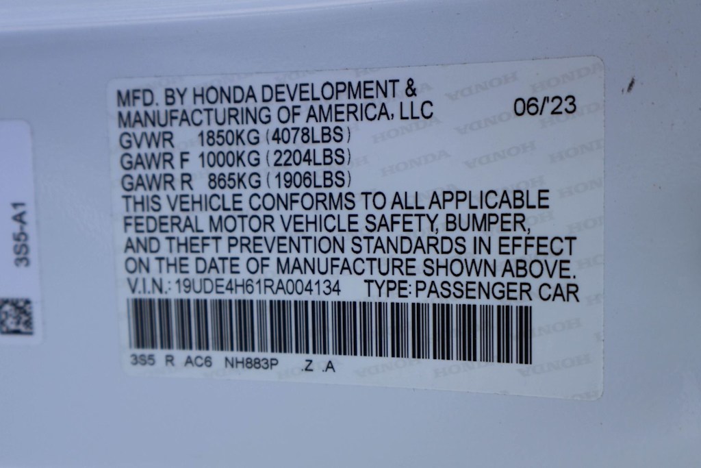 Thumbnail: 2024 Acura Integra - 19