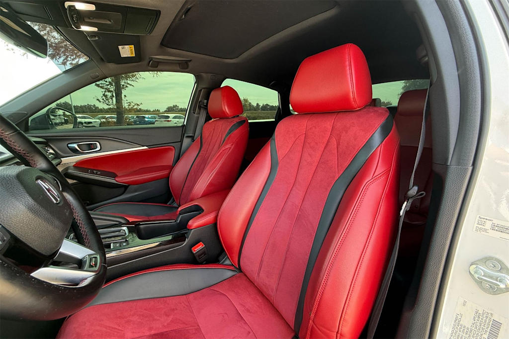 Thumbnail: 2023 Acura Integra - 10