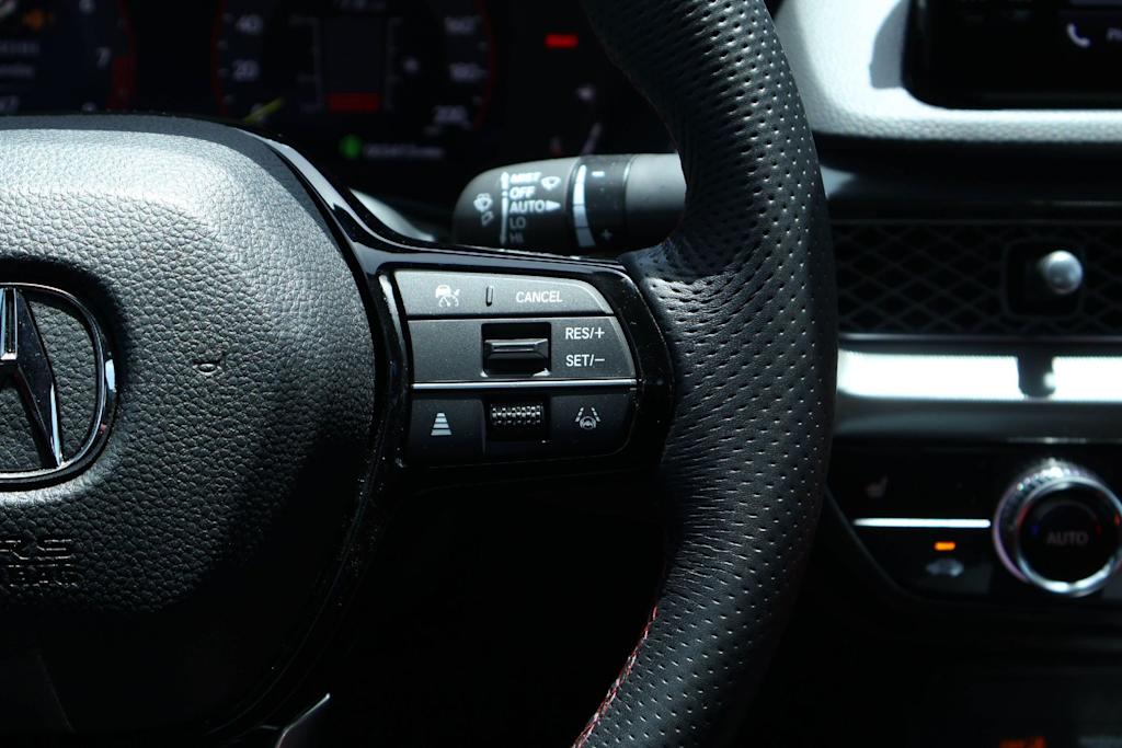 Thumbnail: 2025 Acura Integra - 22