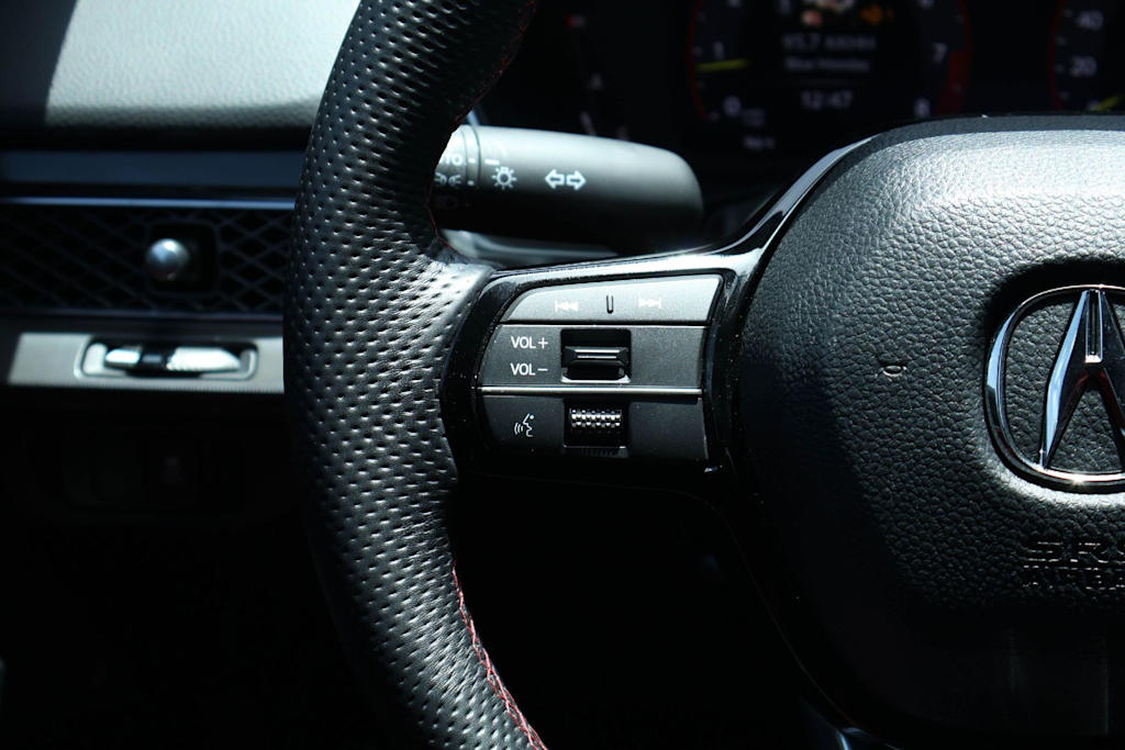 Thumbnail: 2025 Acura Integra - 21