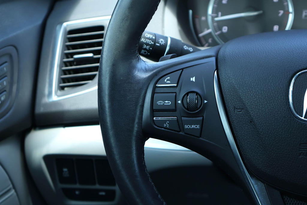 Thumbnail: 2016 Acura TLX - 21