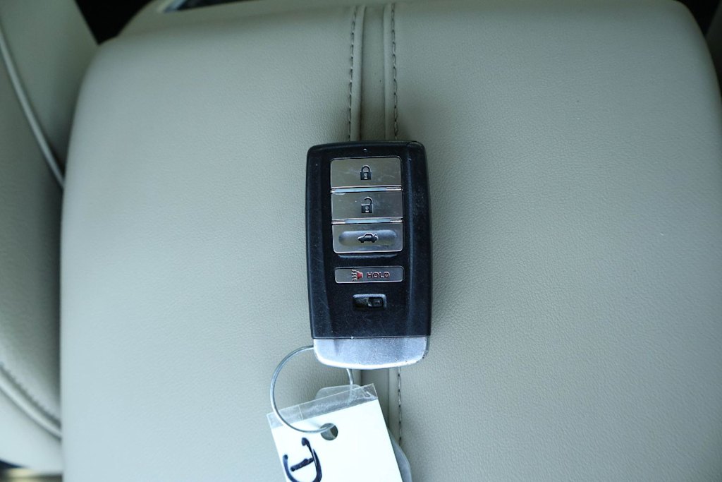 Thumbnail: 2018 Acura TLX - 18