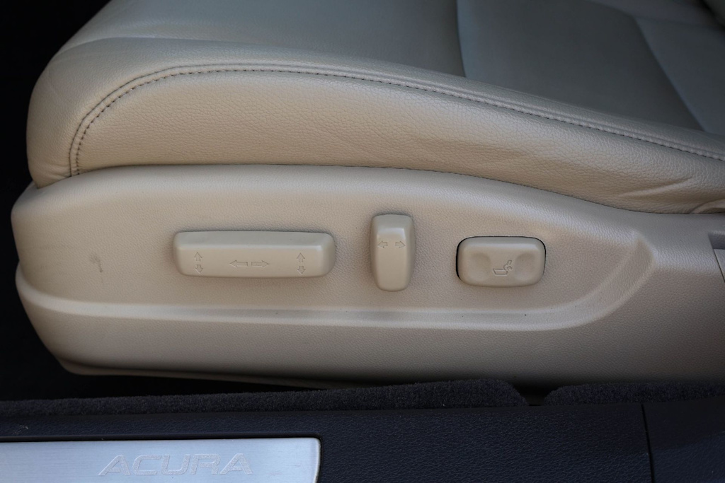 Thumbnail: 2018 Acura TLX - 24