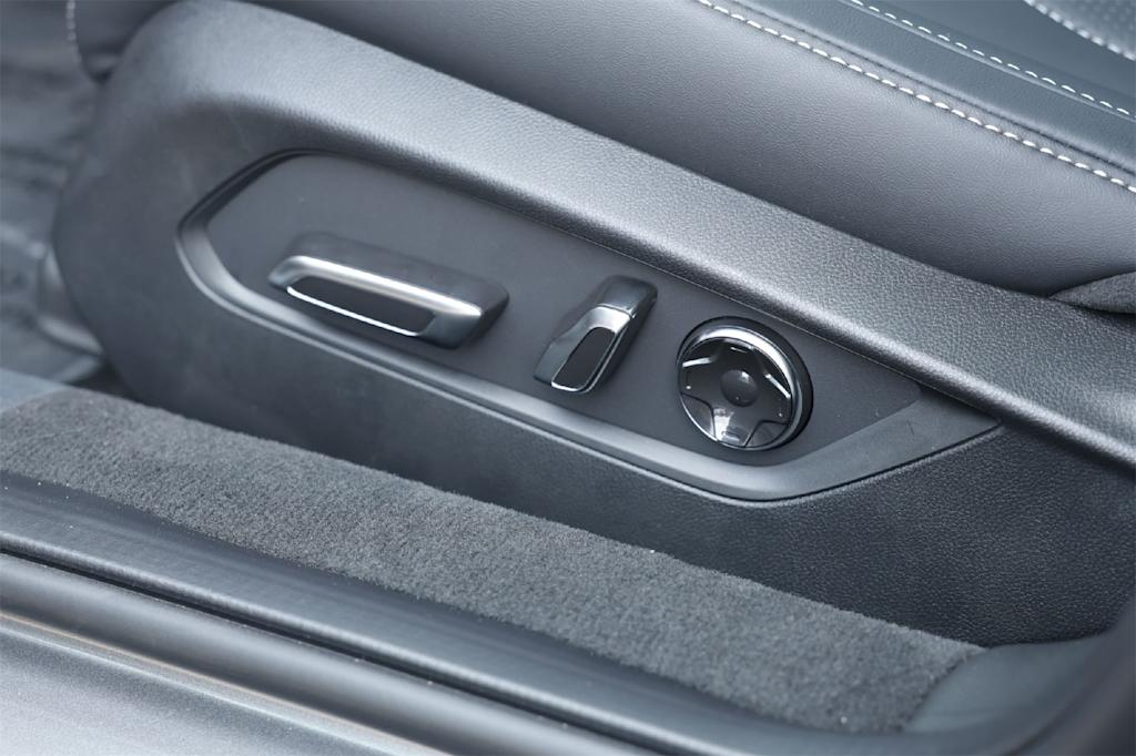 Thumbnail: 2025 Acura TLX - 26