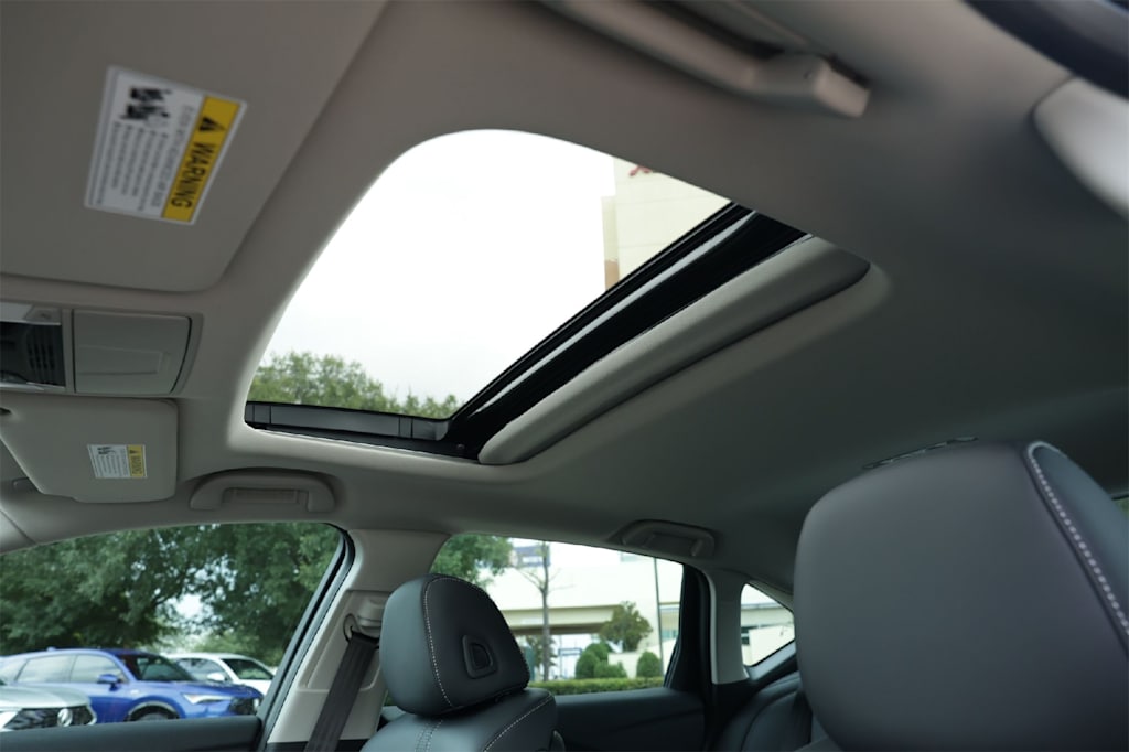 Thumbnail: 2025 Acura TLX - 27