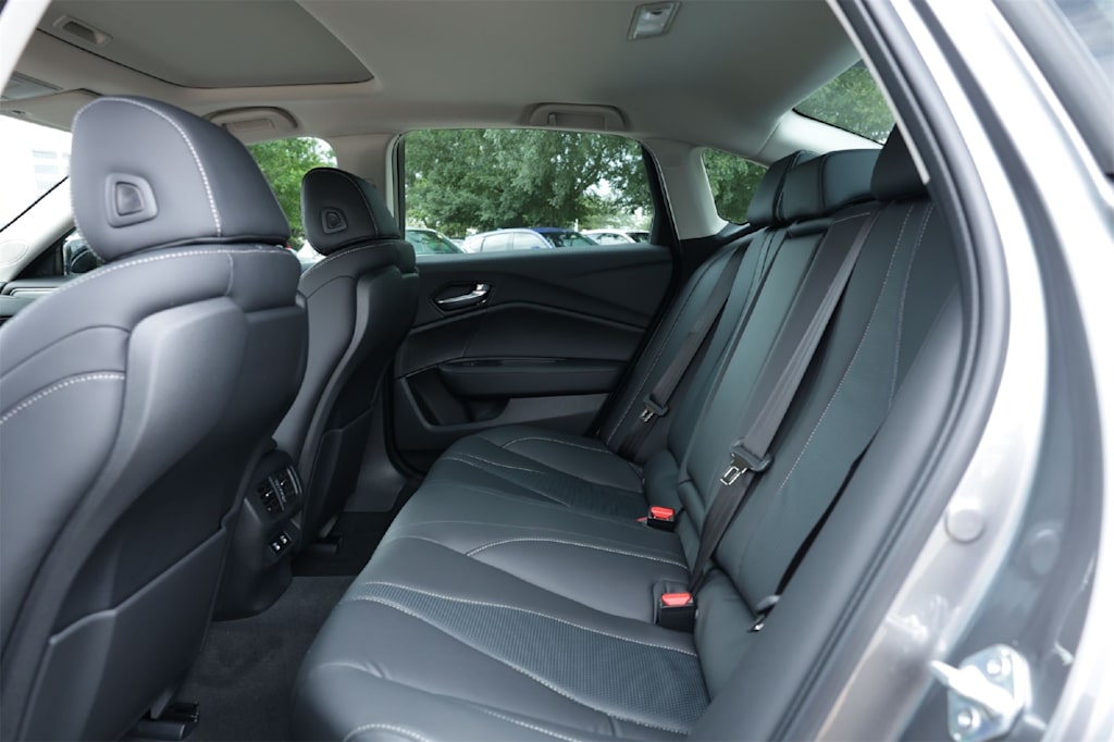 Thumbnail: 2025 Acura TLX - 21