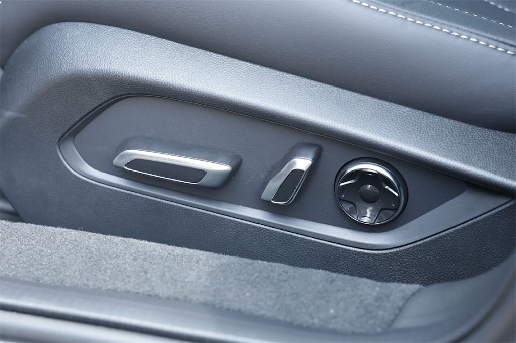 Thumbnail: 2025 Acura TLX - 26