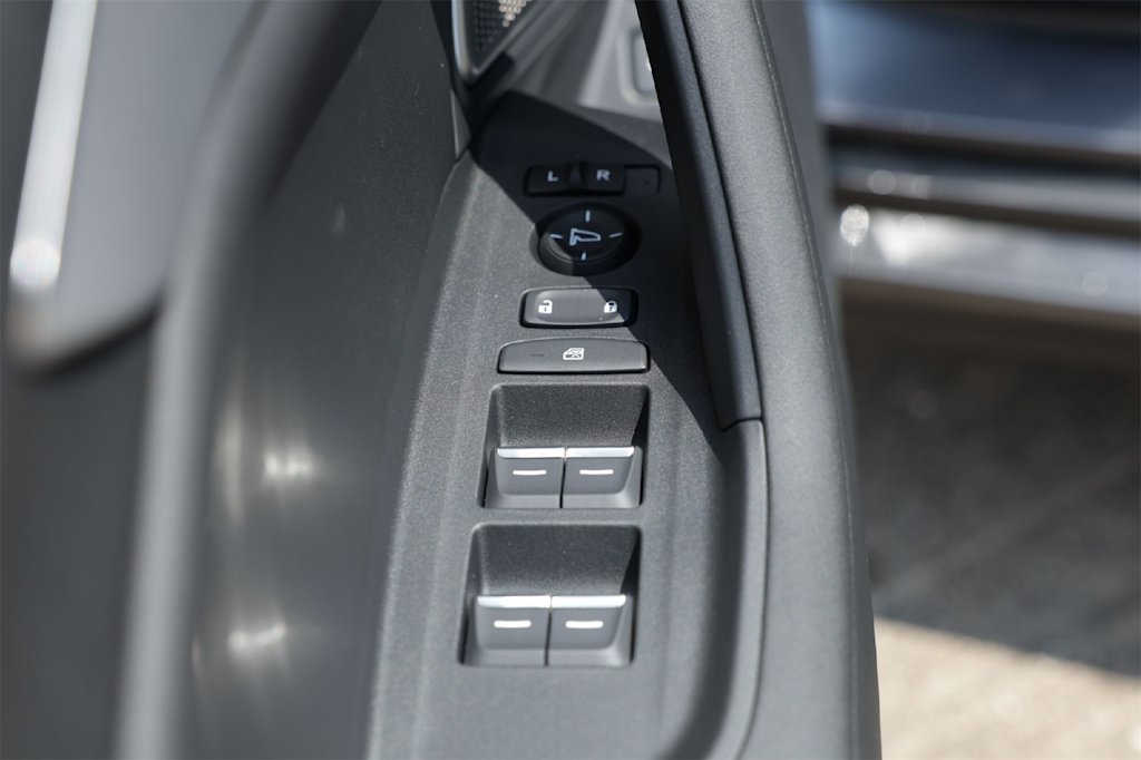 Thumbnail: 2025 Acura TLX - 29