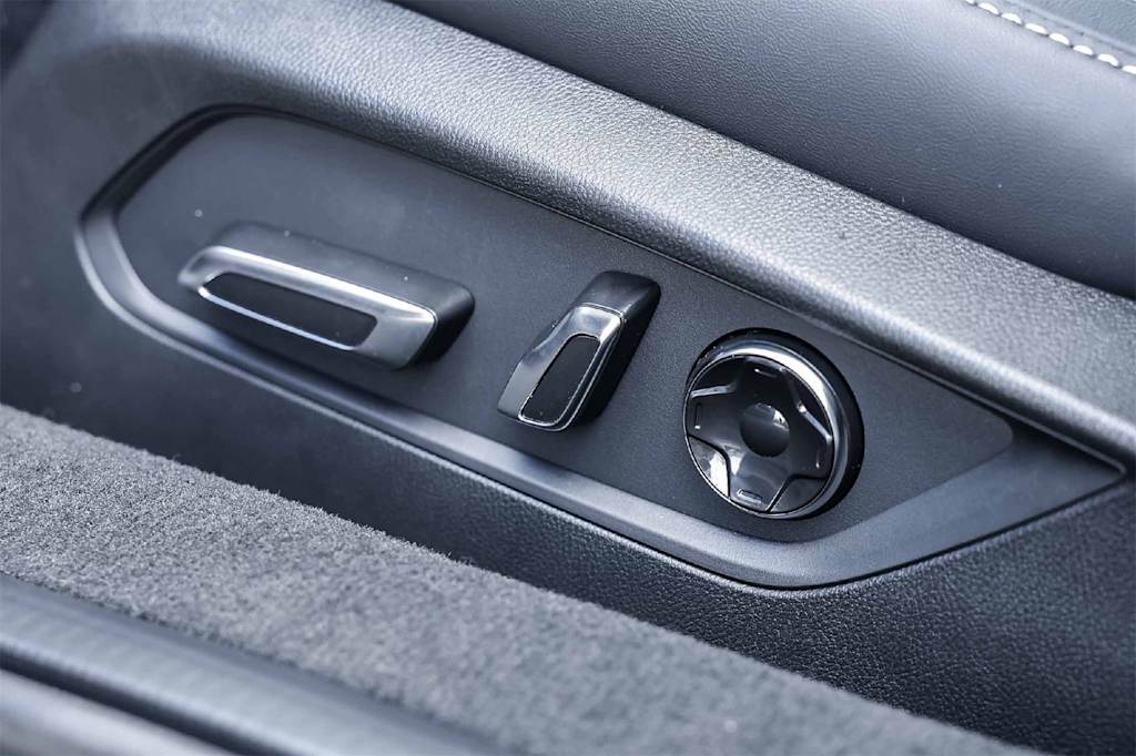 Thumbnail: 2025 Acura TLX - 27