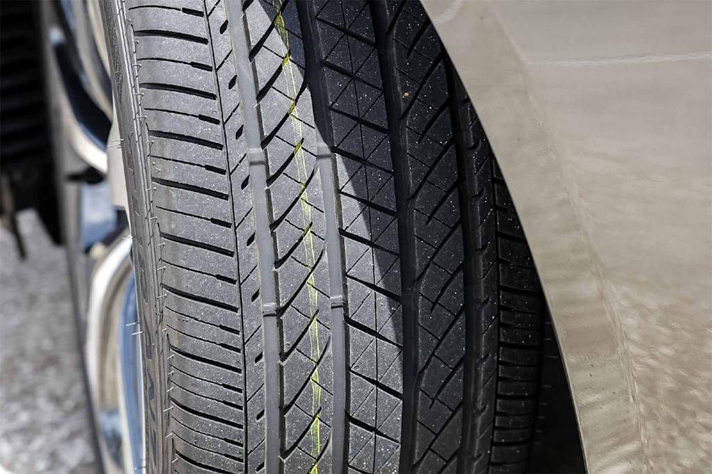 Thumbnail: 2025 Acura TLX - 30