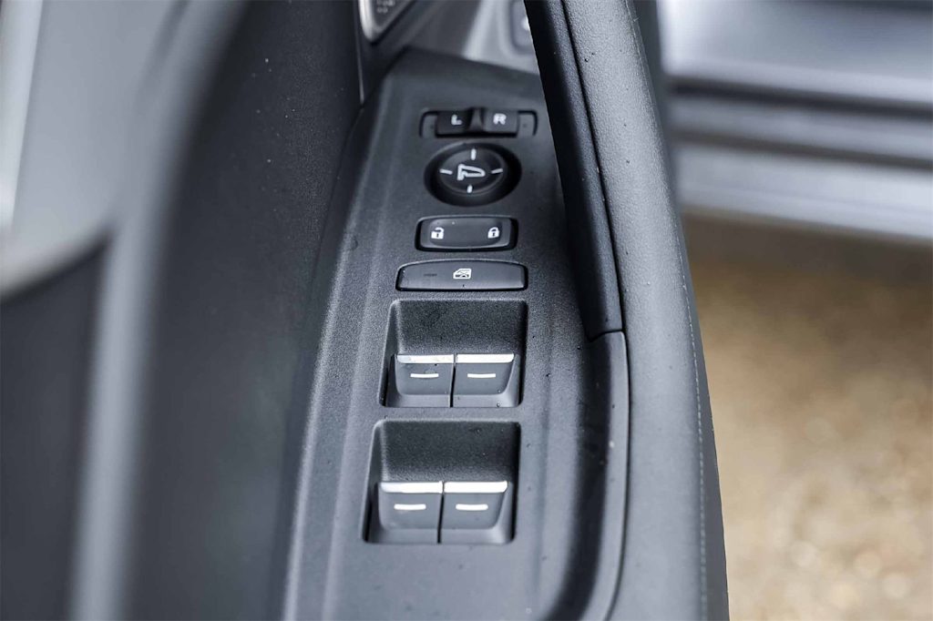 Thumbnail: 2025 Acura TLX - 29