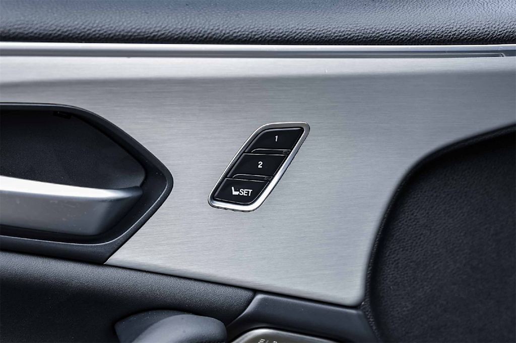 Thumbnail: 2025 Acura TLX - 28