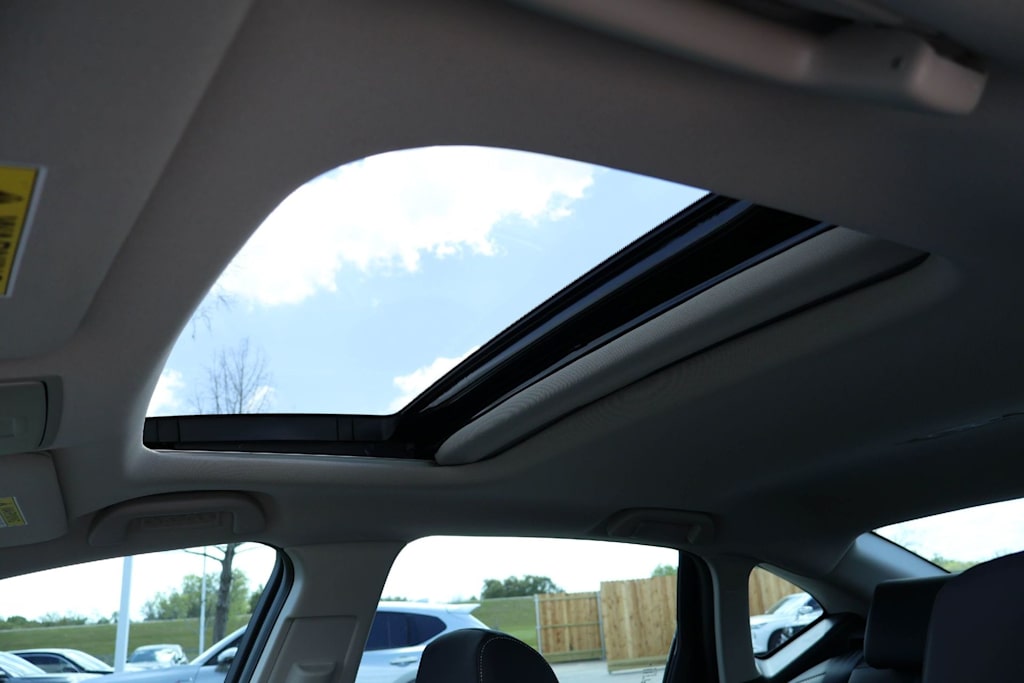 Thumbnail: 2025 Acura TLX - 28