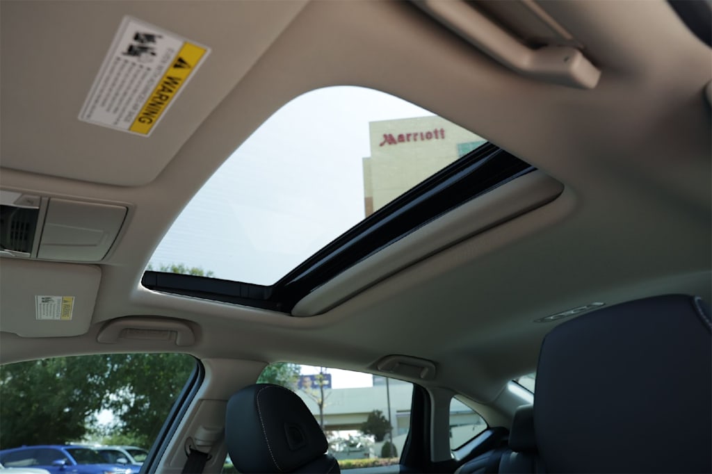 Thumbnail: 2025 Acura TLX - 27