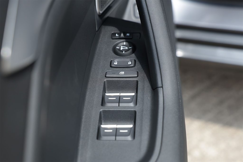 Thumbnail: 2025 Acura TLX - 29