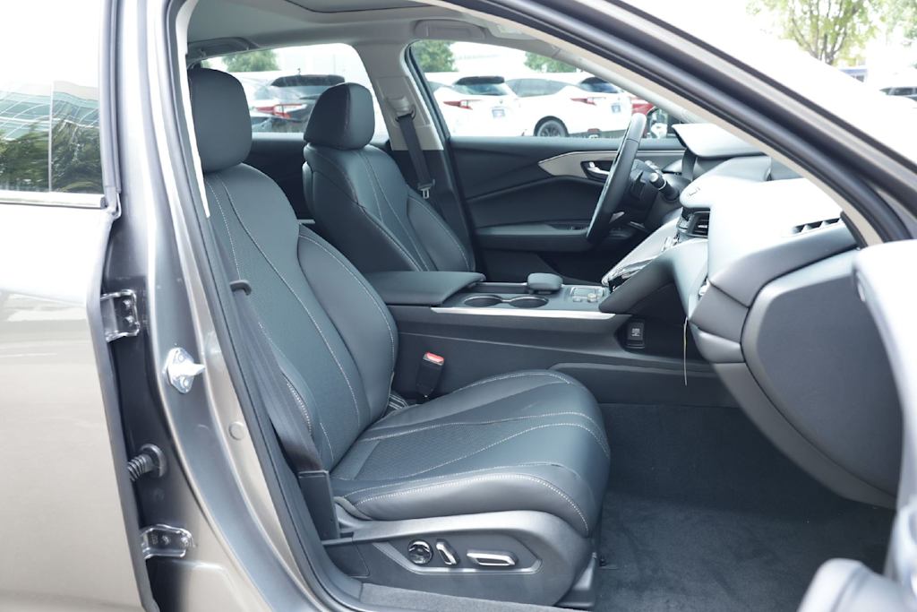 Thumbnail: 2025 Acura TLX - 12