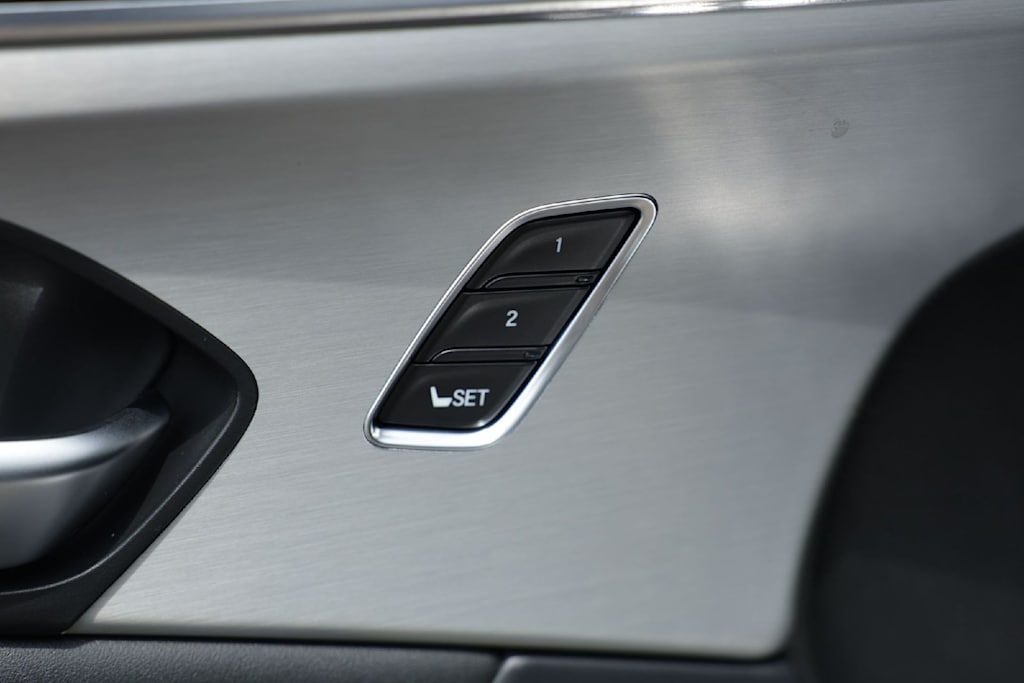 Thumbnail: 2025 Acura TLX - 28