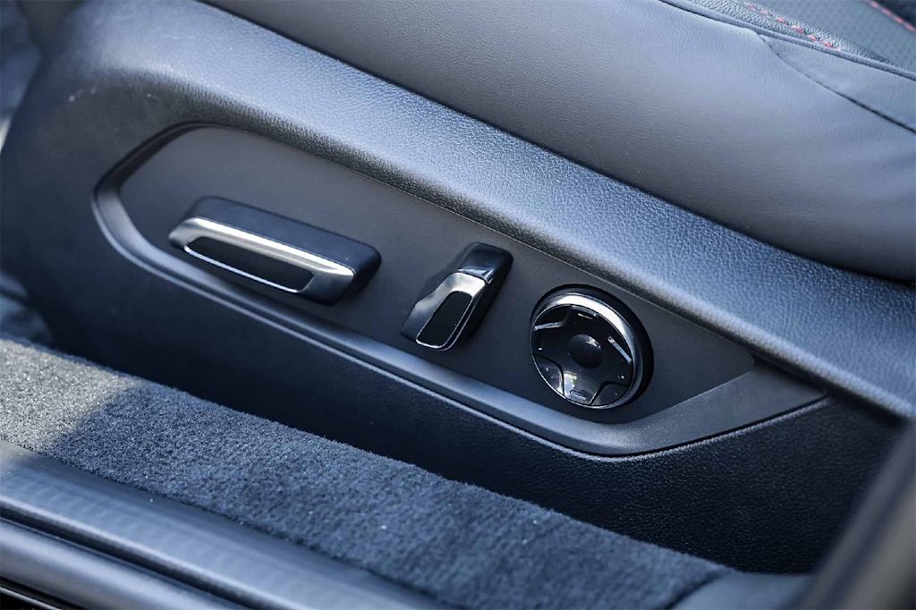 Thumbnail: 2025 Acura TLX - 25