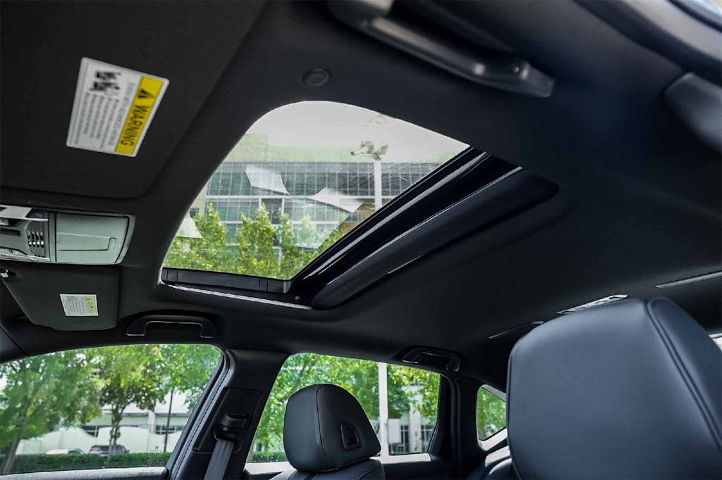 Thumbnail: 2025 Acura TLX - 26