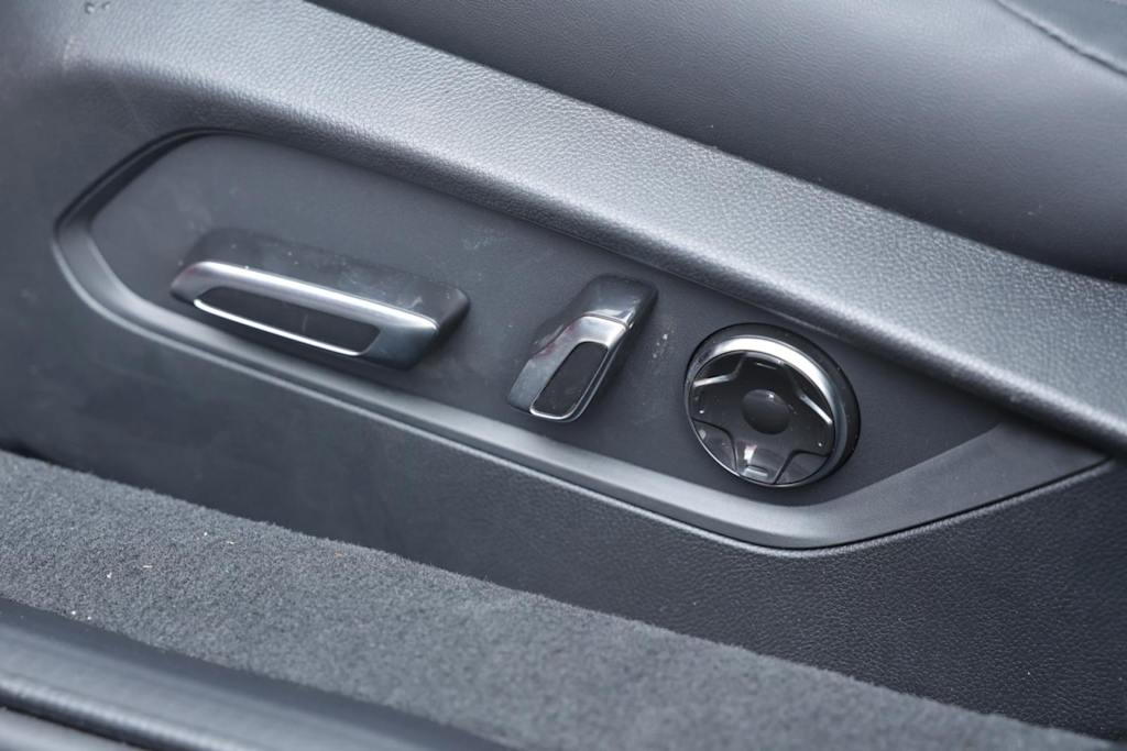 Thumbnail: 2025 Acura TLX - 25