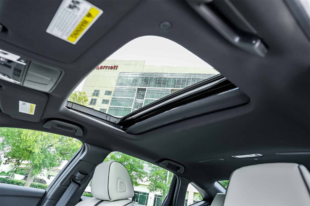 Thumbnail: 2025 Acura TLX - 27