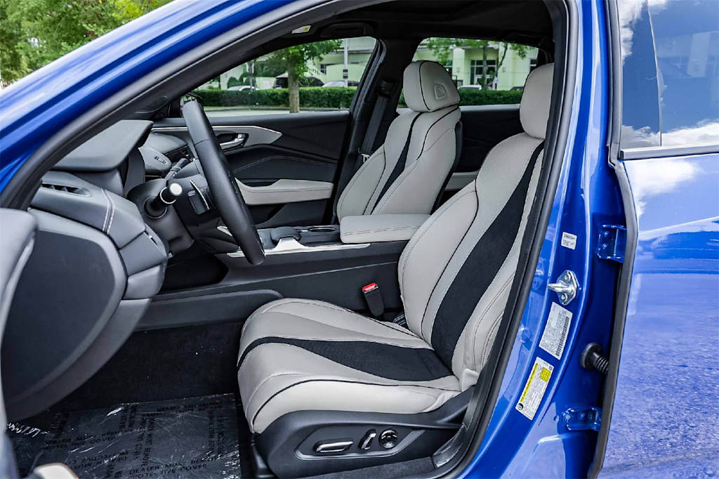 Thumbnail: 2025 Acura TLX - 11