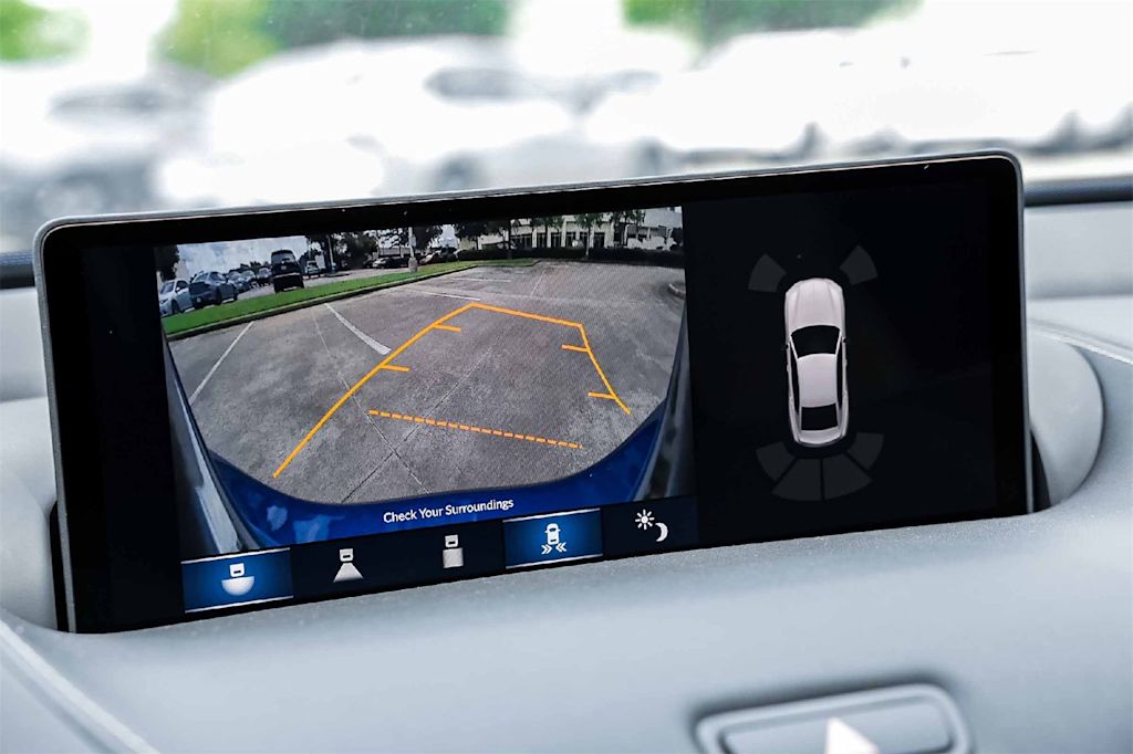 Thumbnail: 2025 Acura TLX - 24