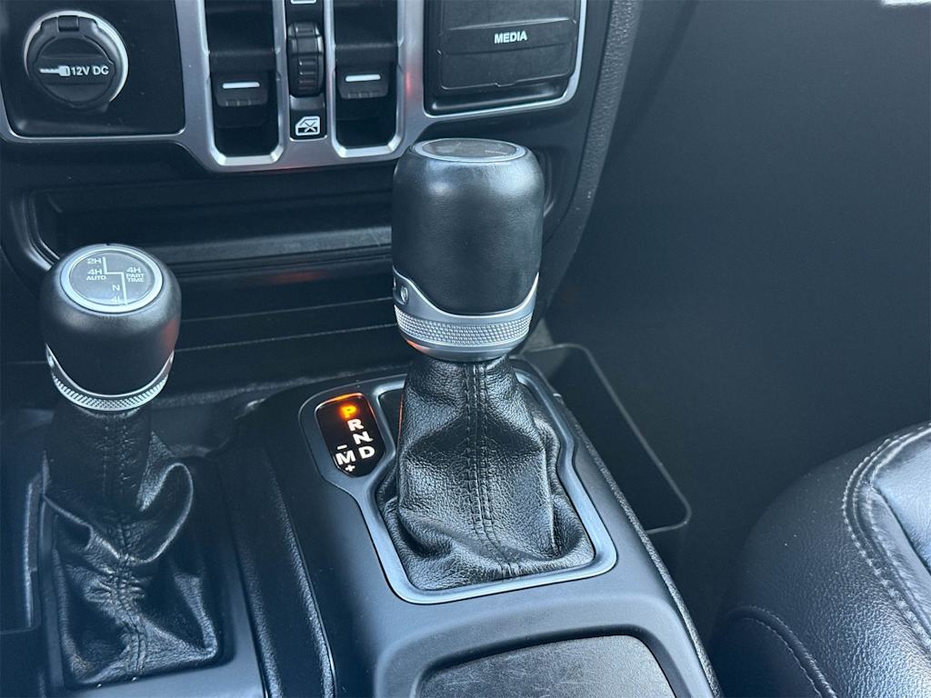 Thumbnail: 2021 Jeep Wrangler - 16