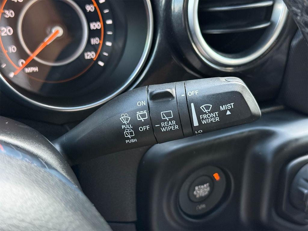 Thumbnail: 2021 Jeep Wrangler - 27