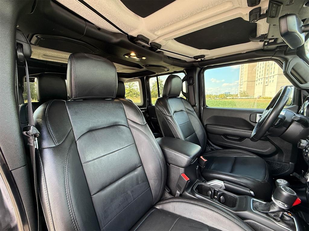 Thumbnail: 2021 Jeep Wrangler - 12