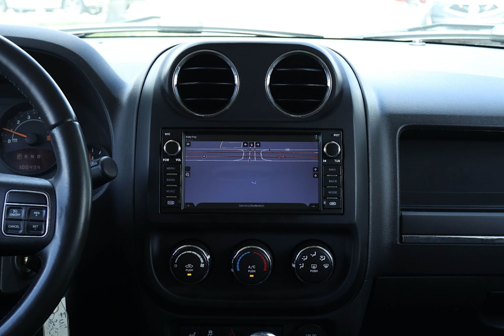 Thumbnail: 2016 Jeep Patriot - 15
