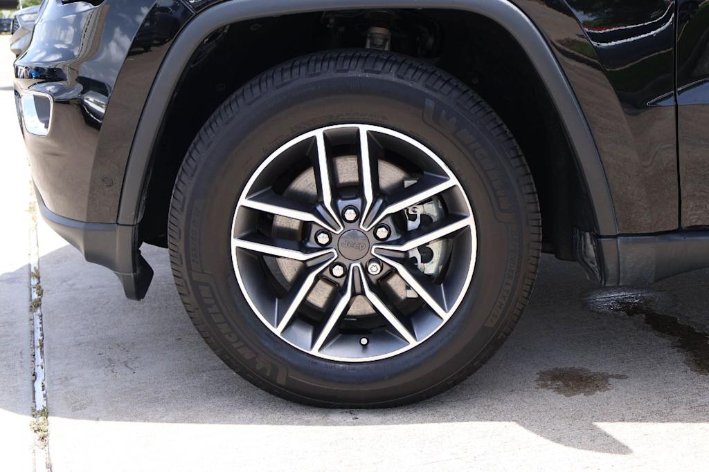 Thumbnail: 2022 Jeep Grand Cherokee - 8