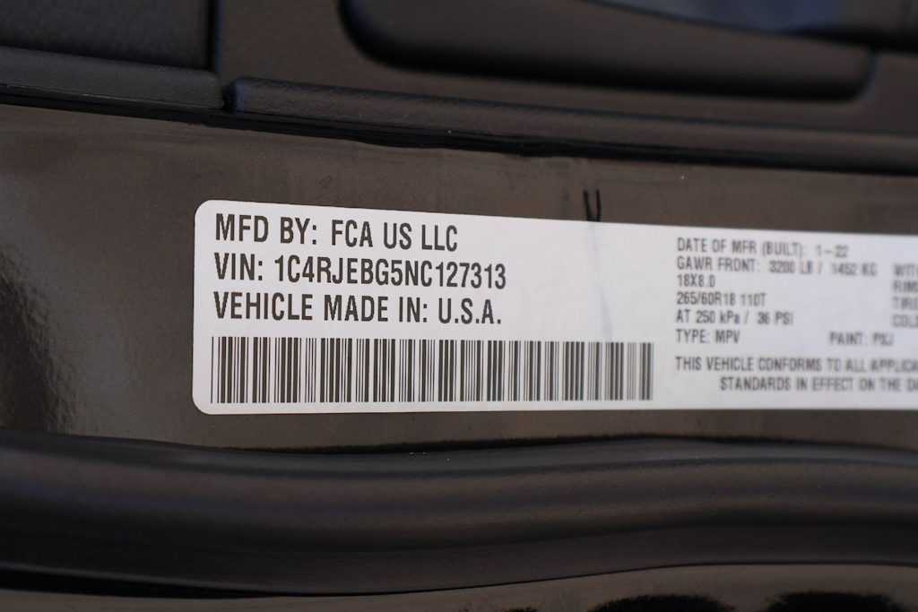 Thumbnail: 2022 Jeep Grand Cherokee - 20